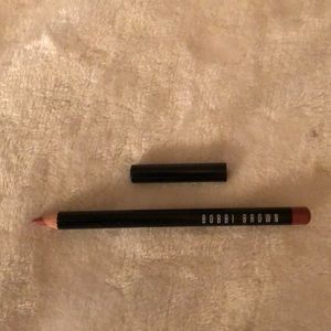 Bobbi Brown never used lip pencil in Rose